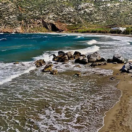 Ioanna's Apollon (Naxos)